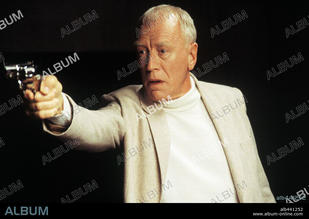 MAX VON SYDOW en INTACTO, 2001, dirigida por JUAN CARLOS FRESNADILLO. Copyright SOGECINE.