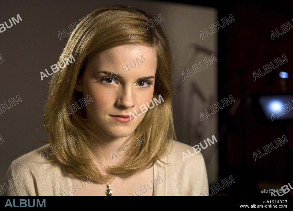 EMMA WATSON in THE TALE OF DESPEREAUX, 2008, directed by ROBERT STEVENHAGEN. Copyright UNIVERSAL PICTURES.