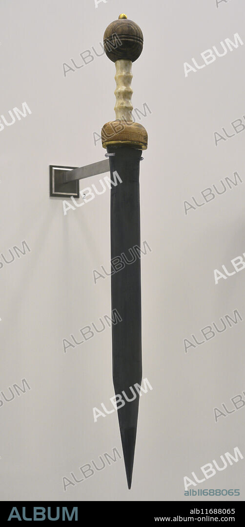 Espada de infantería romana "gladius". Reproducción. Museo del Ejército. Toledo. España.