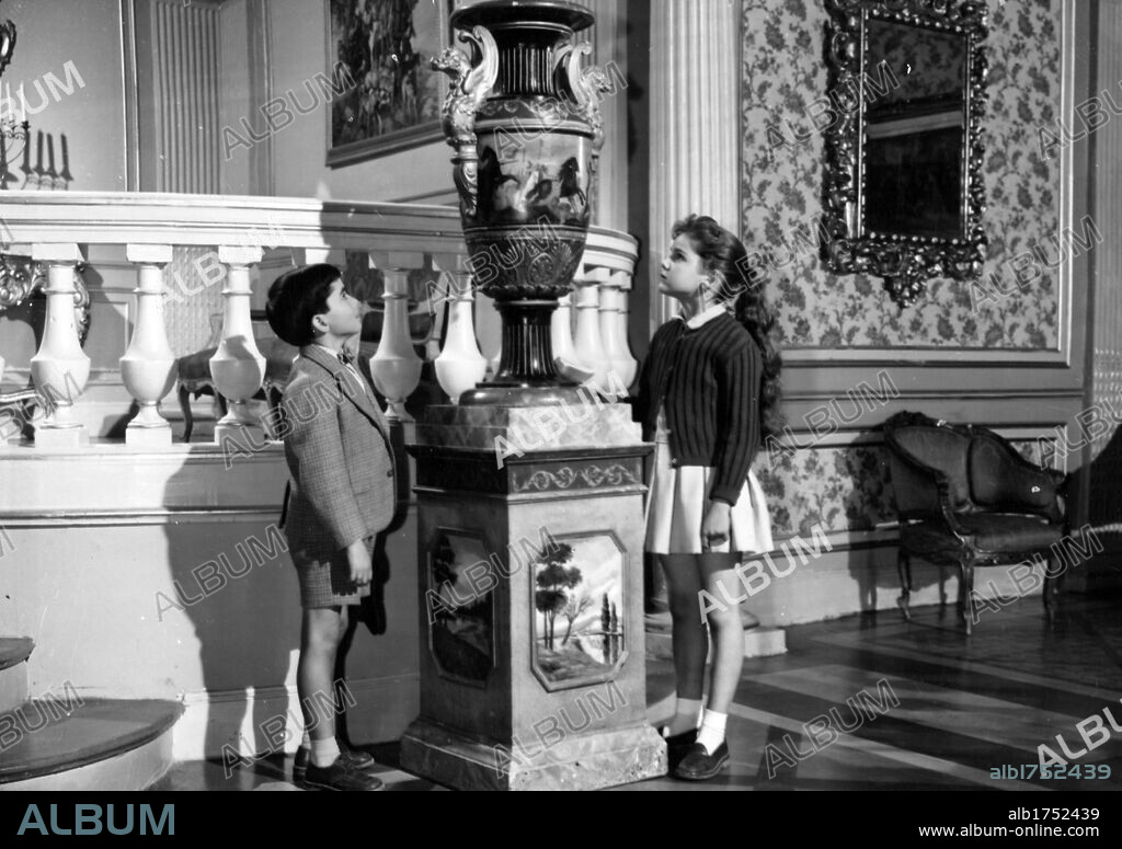 JOSELITO in ESCUCHA MI CANCION, 1961, directed by ANTONIO DEL AMO. Copyright SUEVIA FILMS.