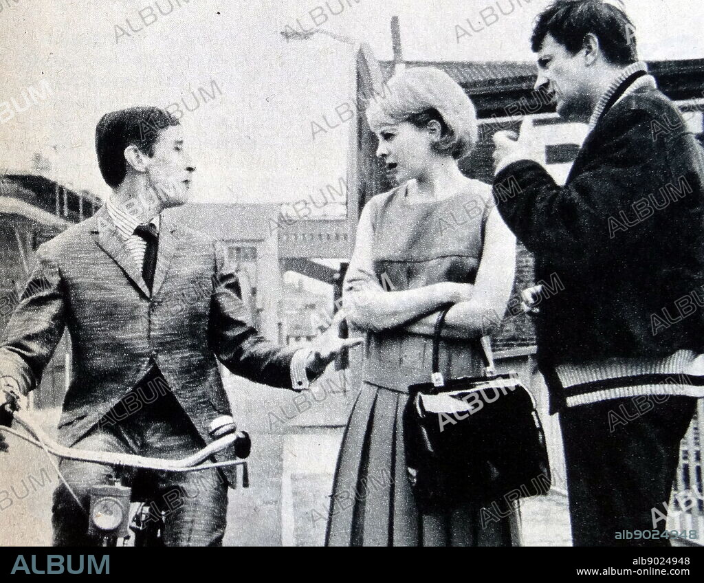 Newspaper review of the 1963 film Sparrows Can't Sing, photograph of Murray Melvin, Barbara Ferris and Griffith Davies.