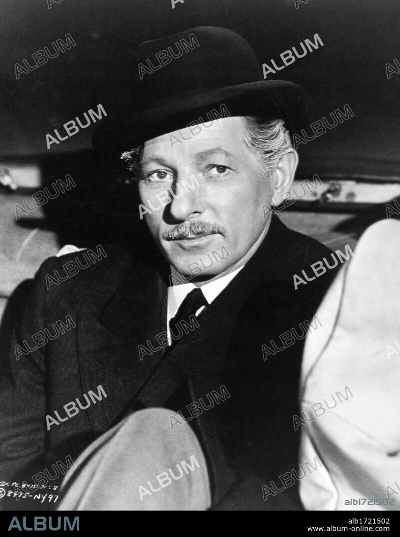 DANNY KAYE in ME AND THE COLONEL, 1958, directed by PETER GLENVILLE. Copyright COLUMBIA PICTURES.