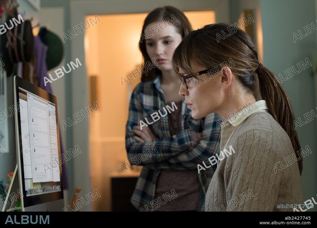 JENNIFER GARNER y KAITLYN DEVER en HOMBRES, MUJERES Y NIÑOS, 2014 (MEN, WOMEN & CHILDREN), dirigida por JASON REITMAN. Copyright PARAMOUNT PICTURES.