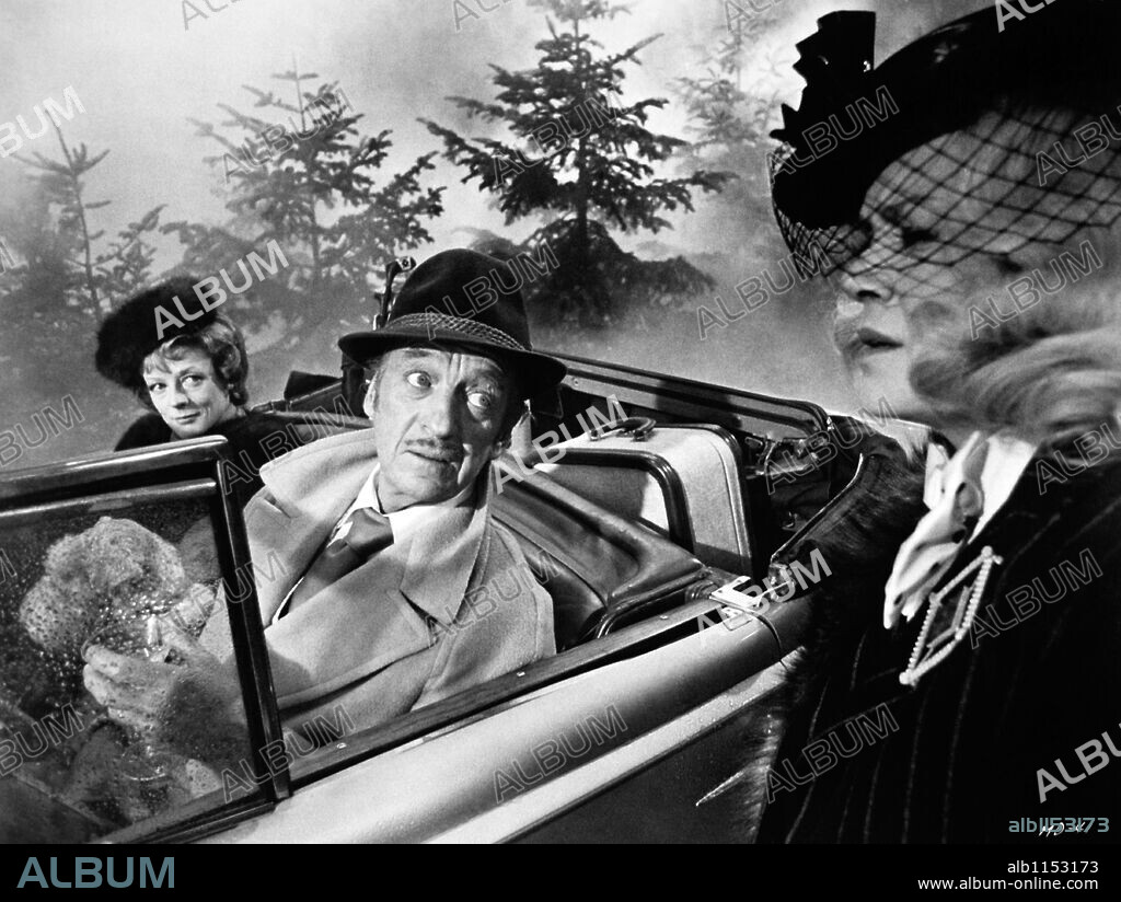 Dame Maggie Smith et DAVID NIVEN. DAVID NIVEN et MAGGIE SMITH dans MURDER BY DEATH, 1976, réalisé par ROBERT MOORE. Copyright COLUMBIA PICTURES.