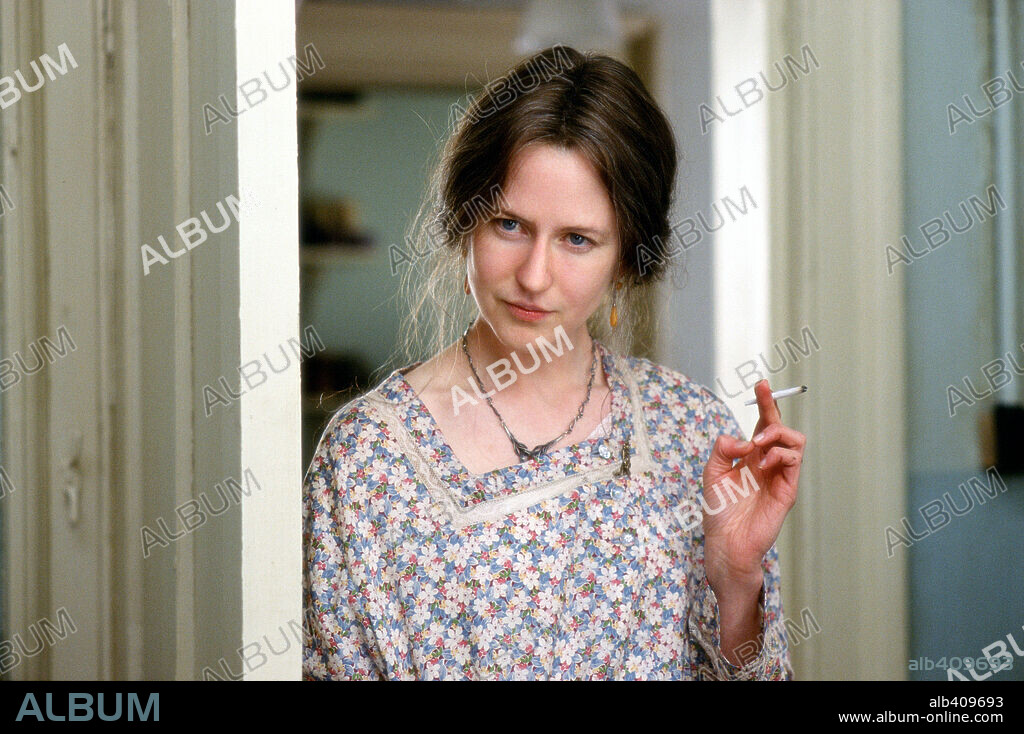 NICOLE KIDMAN in THE HOURS - VON EWIGKEIT ZU EWIGKEIT, 2002 (THE HOURS), unter der Regie von STEPHEN DALDRY. Copyright PARAMOUNT PICTURES / COOTE, CLIVE.