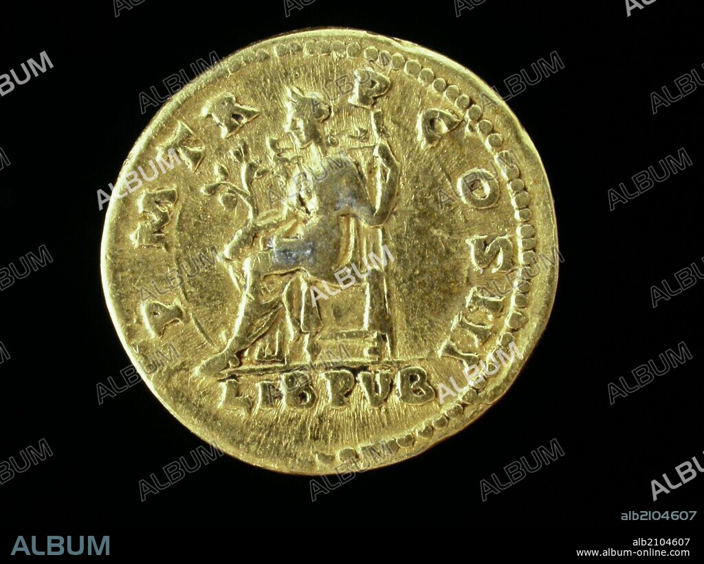 NUMISMATICA. MONEDA IMPERIO ROMANO. AUREO DE ORO, DE HADRIANO. REVERSO. LIBRETAS SENTADA A IZQUIERDA, LLEVA EN LA MANO DERECHA UN RAMITO Y EN LA IZQUIERDA CETRO.122 D.C. (DEPOSITO: MUSEO ARQUEOLOGICO NACIONAL).