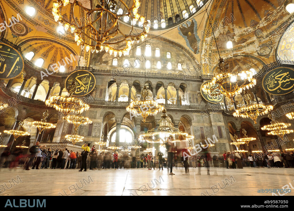Santa Sofia , iglesia de la santa sabiduria,siglo VI.Sultanahmet. Estambul.Turquia. Asia.