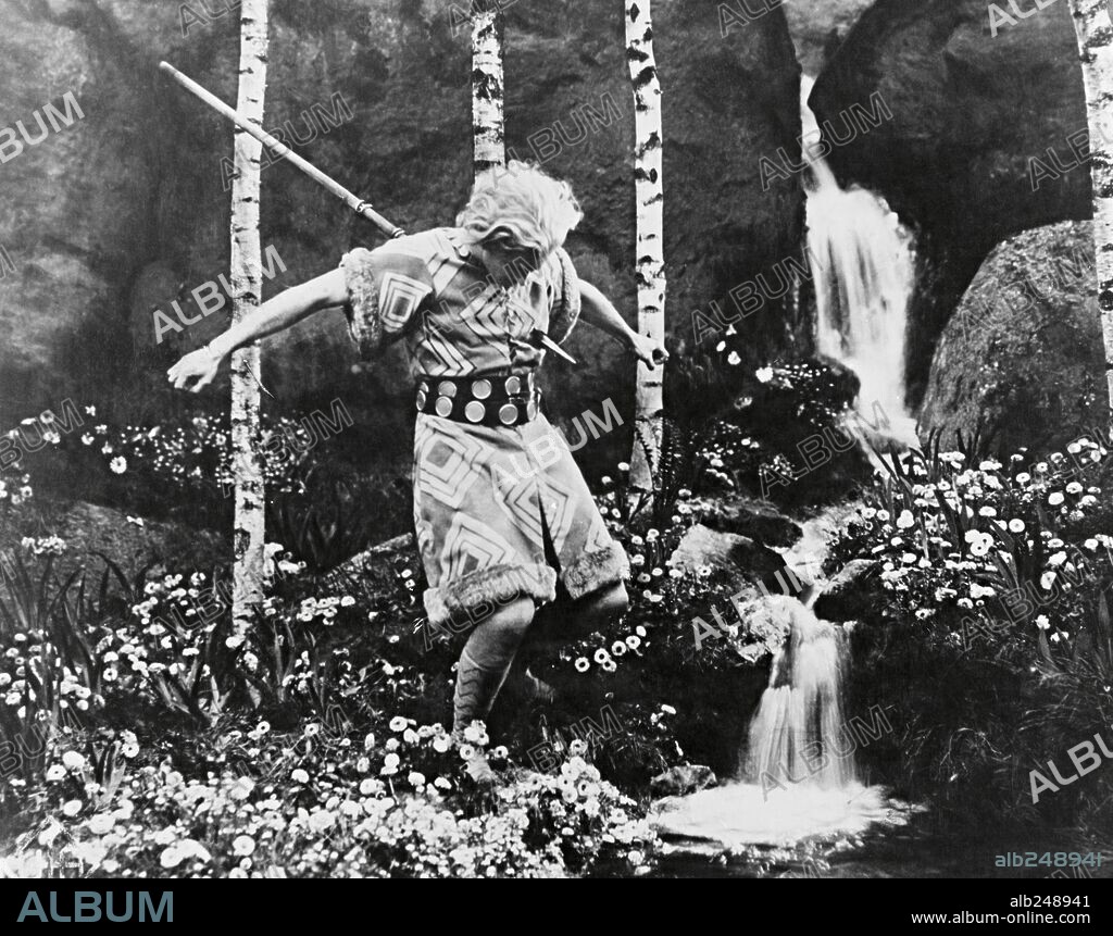 PAUL RICHTER en NIBELUNGOS: LOS NIBELUNGOS: SIGFRIDO, 1924 (NIBELUNGEN: DIE NIBELUNGEN: SIEGFRIED), dirigida por FRITZ LANG. Copyright DECLA-BIOSKOP.