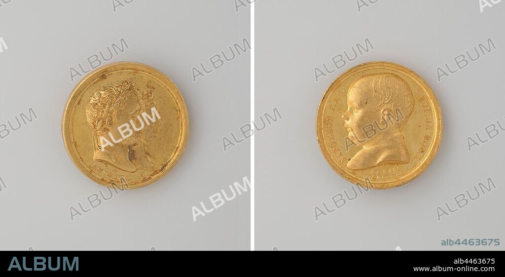 Birth of Napoleon Frans Karel Jozef, son of Napoleon I Bonaparte and Marie Louise, emperor and empress of the French, Golden Medal. Front: bust man with laurel wreath and woman with diadem. Reverse: bust of a child within a cover, Paris, Napoleon I Bonaparte (Emperor of the French), Marie Louise of Austria (Empress of the French), French Charles Joseph Napoleon II Bonaparte, Bertrand Andrieu, 1811, gold (metal), striking (metalworking), d 1.5 cm × w 3.54 gr.