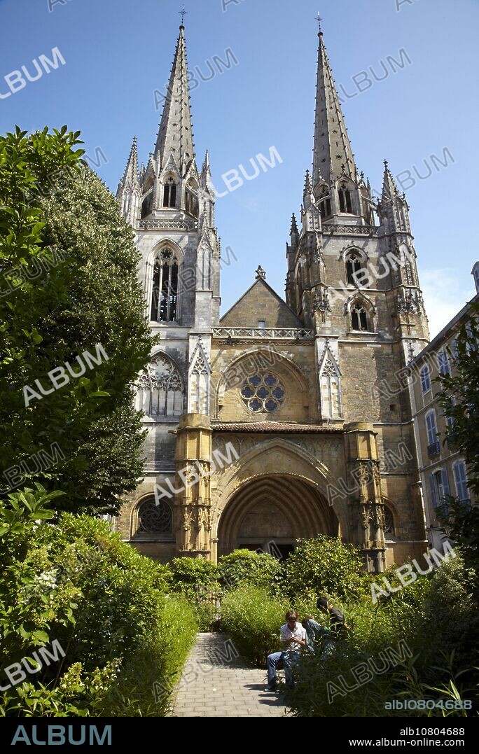 Sainte-Marie cathedral, Bayonne. French Basque Country, Aquitaine, Pyrenees-Atlantiques, France.