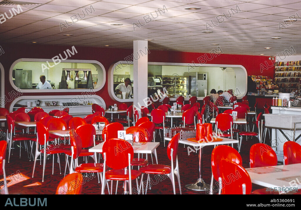 Coffee Shop, Kutsher's Hotel and Resort, Thompson, New York, USA, John Margolies Roadside America Photograph Archive, 1978.