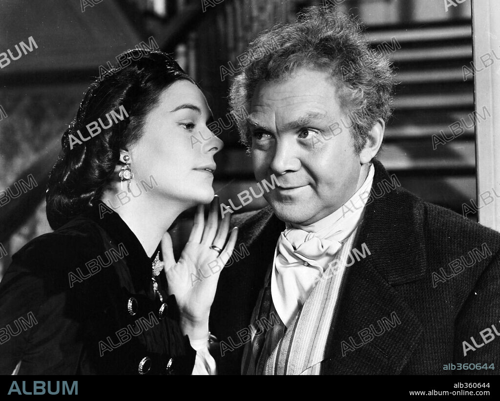 BARBARA O'NEIL and THOMAS MITCHELL in GONE WITH THE WIND, 1939, directed by GEORGE CUKOR and VICTOR FLEMING. Copyright M.G.M.