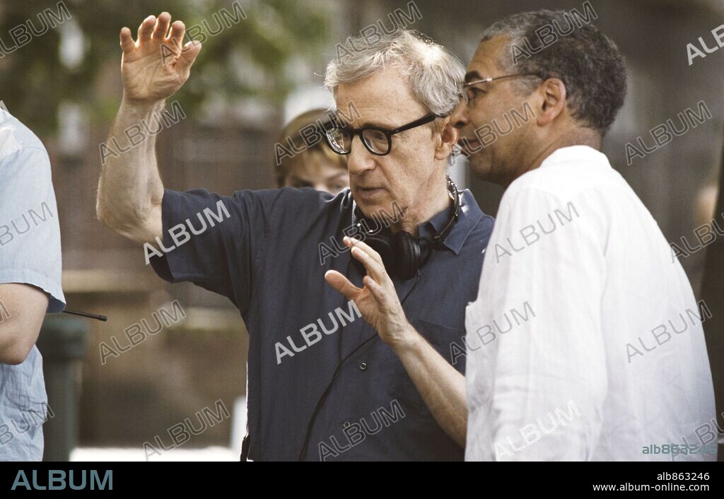 WOODY ALLEN in SCOOP, 2006, directed by WOODY ALLEN. Copyright BBC FILMS/INGENIOUS FILM PARTNERS/INGENIOUS MEDIA/JELLY ROLL / COOTE, CLIVE.