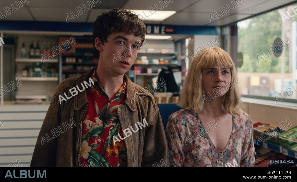 ALEX LAWTHER y JESSICA BARDEN en THE END OF THE F***ING WORLD, 2017, dirigida por CHARLIE COVELL. Copyright CLERKENWELL FILMS. Temporada 1 Episodio 6.