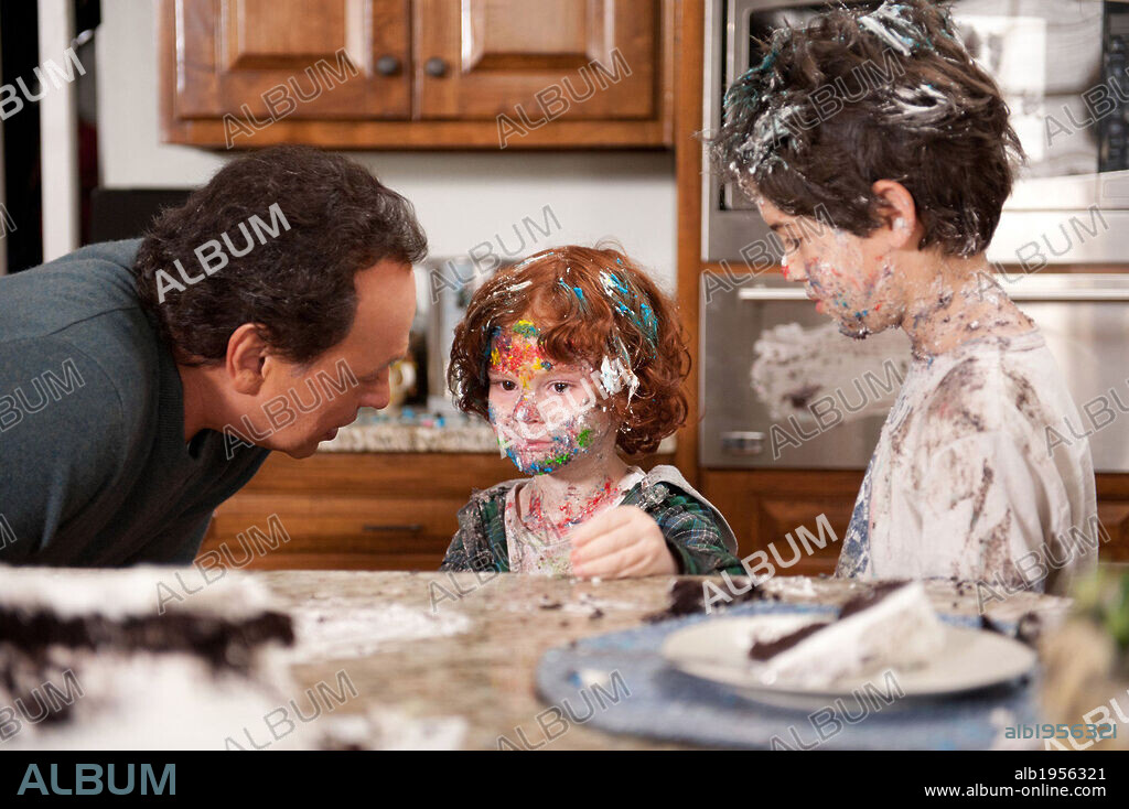 BILLY CRYSTAL, JOSHUA RUSH y KYLE HARRISON BREITKOPF en ABUELOS AL PODER, 2012 (PARENTAL GUIDANCE), dirigida por ANDY FICKMAN. Copyright WALDEN MEDIA / CARUSO, PHILLIP.