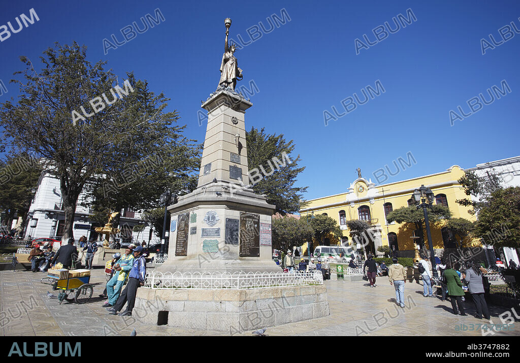 Plaza 10 de Noviembre, Potosi, UNESCO World Heritage Site, Bolivia, South America.
