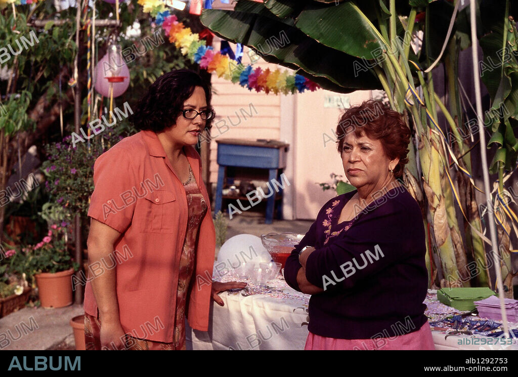 LUPE ONTIVEROS in REAL WOMEN HAVE CURVES, 2002, directed by PATRICIA CARDOSO. Copyright LaVOO PRODUCTIONS/HBO INDEPENDENT PRODUCTIONS.