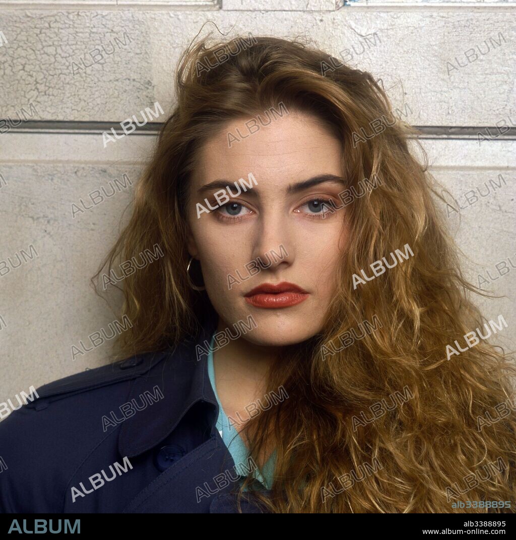 MADCHEN AMICK in TWIN PEAKS, 1990, directed by DAVID LYNCH. Copyright