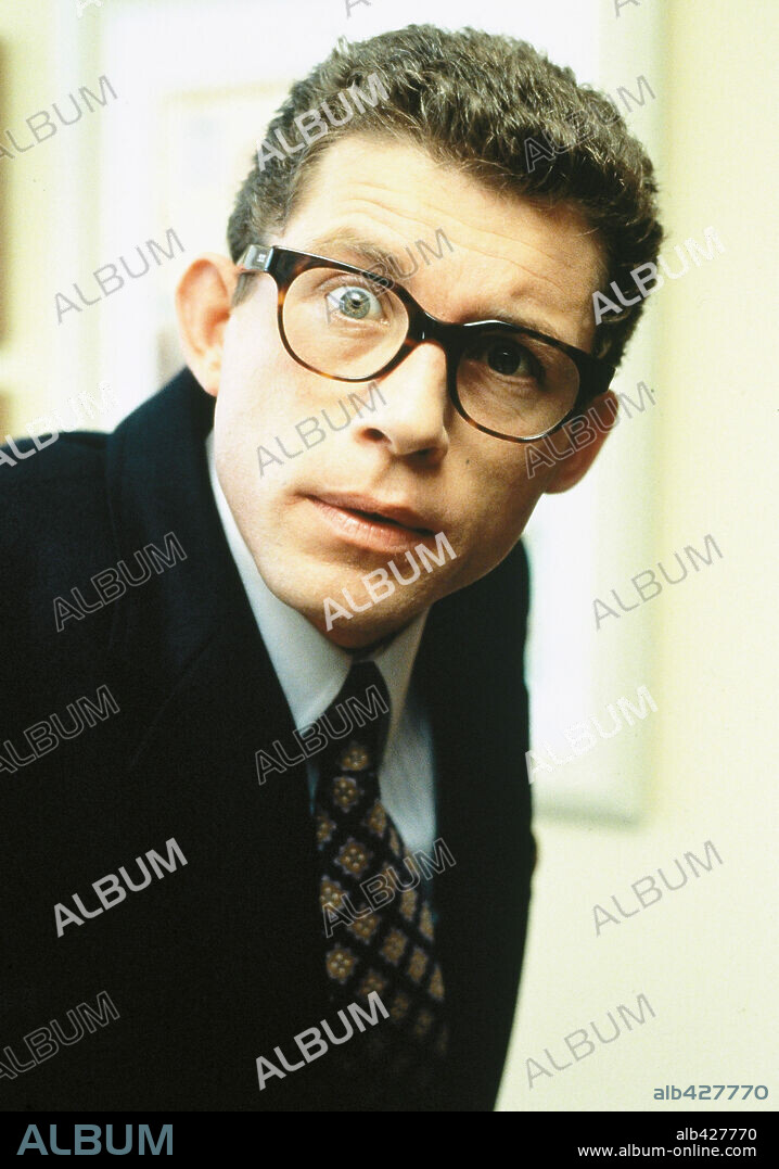 LEE EVANS en ALGO PASA CON MARY (THERE'S SOMETHING ABOUT MARY, 1998), dirigida por BOBBY & PETER FARRELLY, BOBBY FARRELLY y PETER FARRELLY. Copyright 20TH CENTURY FOX / WATSON, GLEN.