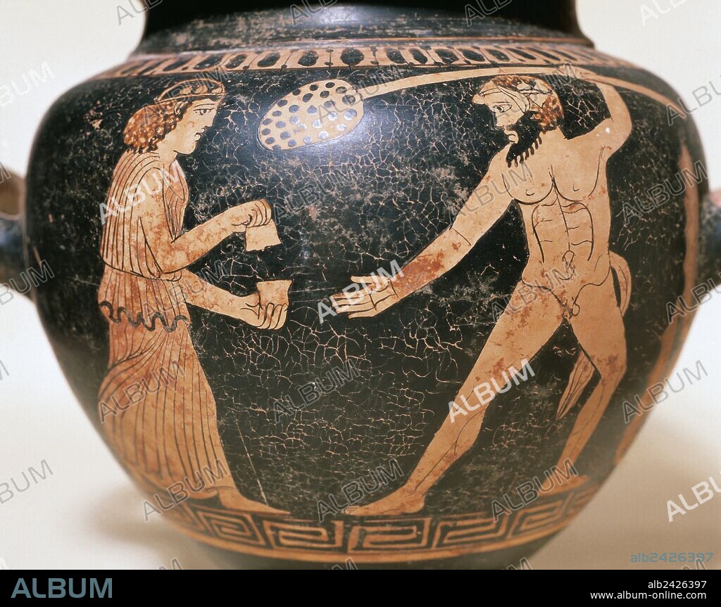 ARTE GRIEGO. ESPAÑA. Siglo V a. C. Período clásico. "STAMNOS". Vasija o Gran Vaso abierto provisto de dos asas horizontales, utilizado en los banquetes para mezclar vino y el agua. Decorado con HEROES ATICOS según la técnica de las "figuras rojas" en fondo negro. Pieza procedente de Bari (Italia). Museu Episcopal de Vic. Provincia de Barcelona. Comarca de Osona. Cataluña.