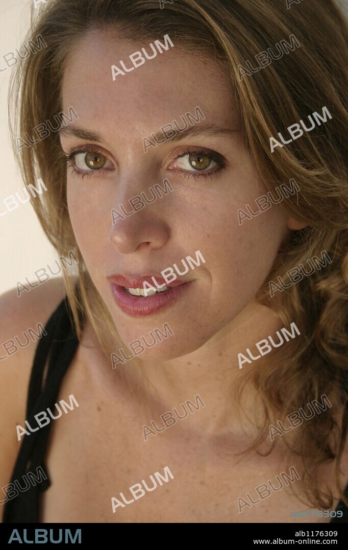 LUCIA PUENZO en EL NIÑO PEZ, 2009, dirigida por LUCIA PUENZO. Copyright HISTORIAS CINEMATOGRAFICAS CINEMANIA/MK2 PRODUCCIONES.