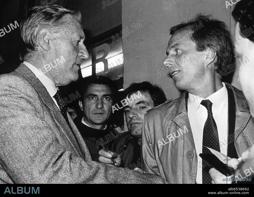 19841112 - Nils Liedholm och Sven Göran Eriksson. Tiden är inne för Sven-Göran att ta över. "Jag önskar Sven-Göran all lycka hos Roma", skriver Liedholm i sina memoarer Foto: Lars Jansson Kod: 22 COPYRIGHT SCANPIX SWEDEN.