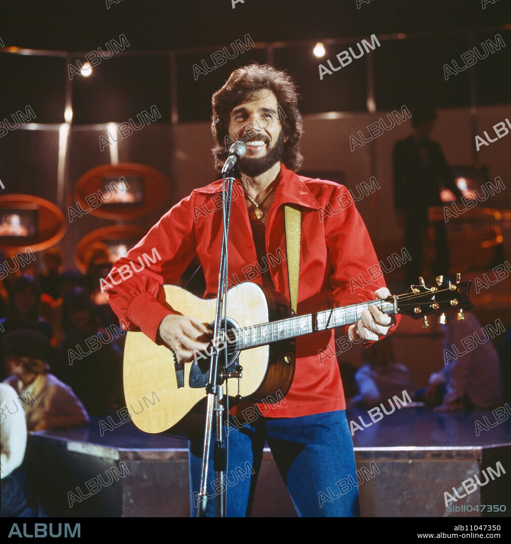 Disco, music show, Germany 1971 - 1982, broadcast on 10 December 1977, guest star: American country singer Eddie Rabbitt.