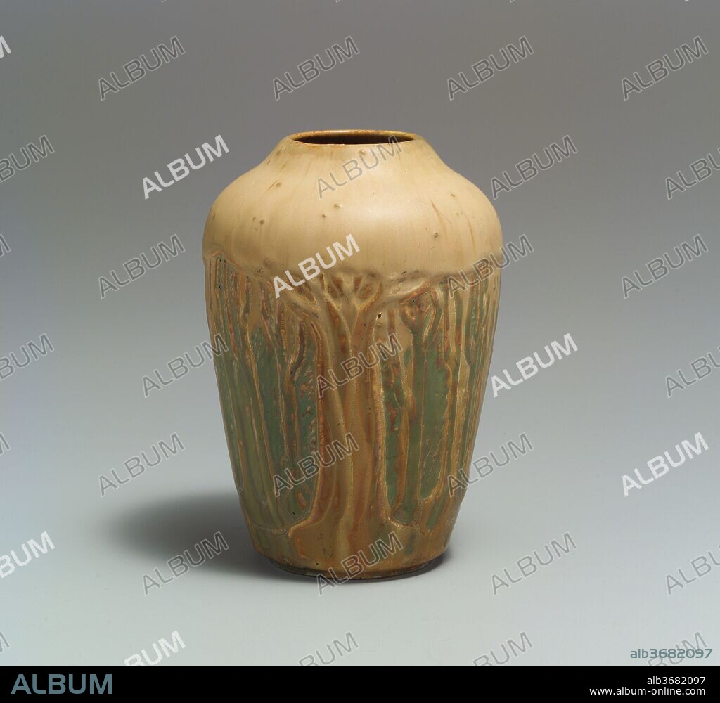 Vase. Artist: Adelaide Alsop Robineau (American, Middletown, Connecticut, 1865-1929 Syracuse, New York). Culture: American. Dimensions: H. 6 11/16 in. (17 cm). Date: ca. 1905.