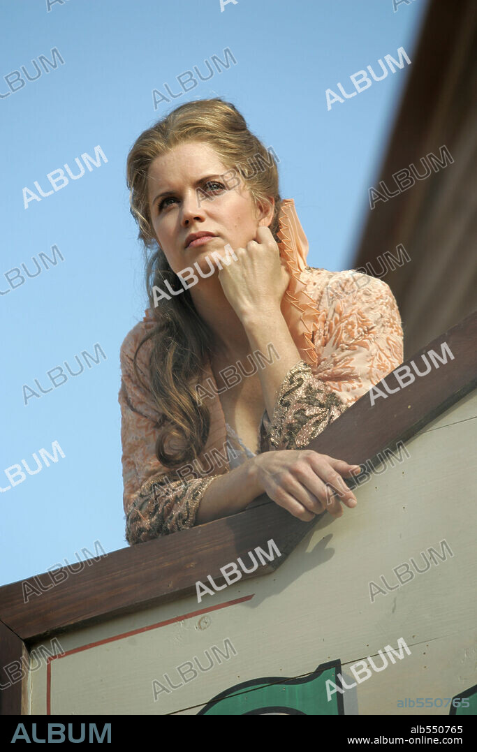 KIM DICKENS in DEADWOOD, 2004, directed by ALAN TAYLOR, DAVIS GUGGENHEIM, EDWARD BIANCHI, MICHAEL ALMEREYDA and WALTER HILL. Copyright HBO / HYUN, DOUG.