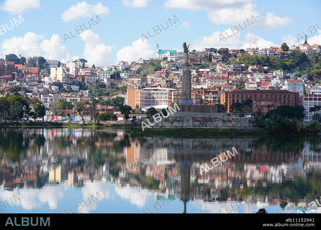 The town of Antananarivo, Lac Anosy and the Monument de l'Ange Noir, Antananarivo, Madagascar, Africa.