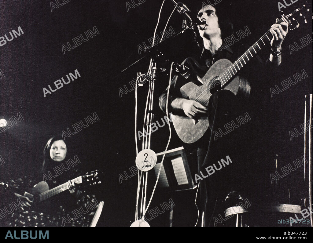 LLUIS LLACH in LA NOVA CANÇO, 1975, directed by FRANCESC BELLMUNT. Copyright PROFILMES.