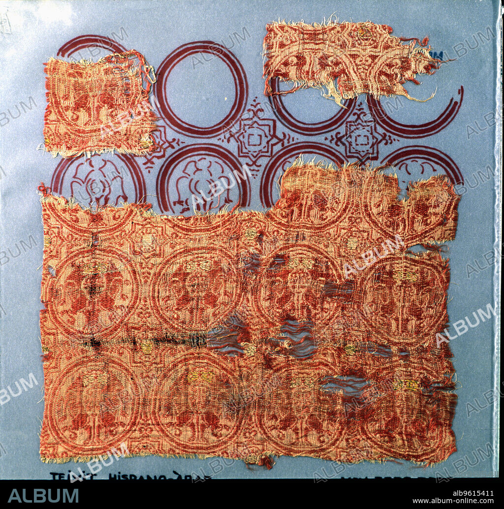 'Fabric with lions', made in silk and gold, Pallia rotata type, made with a bow loom, Hispano-Arab, from Santa Maria de l'Estany, 12th century.