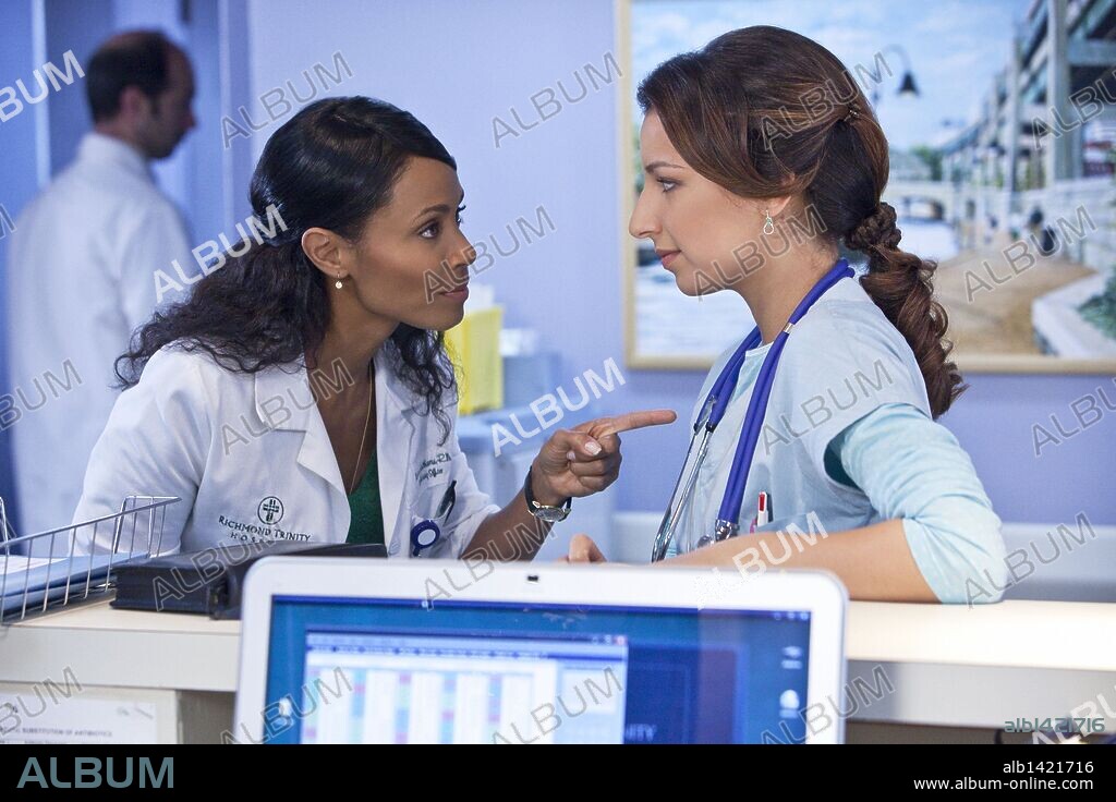 JADA PINKETT SMITH und VANESSA LENGIES in HAWTHORNE, 2009, unter der Regie von JEFF BLECKNER. Copyright Sony Pictures Television.
