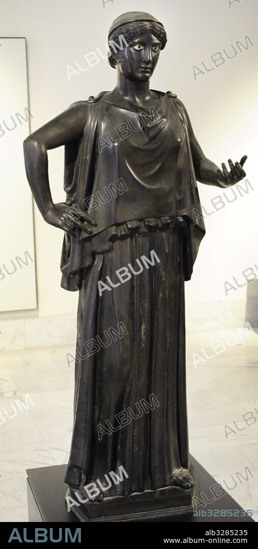 Dancer or Hydrophora (water-bearer). Statue. Bronze. 1st century BC. Part of the great peristyle of the Villa of the Papyri, Herculaneum. National Archaeological Museum. The Village of the Papyri. Naples. Italy.