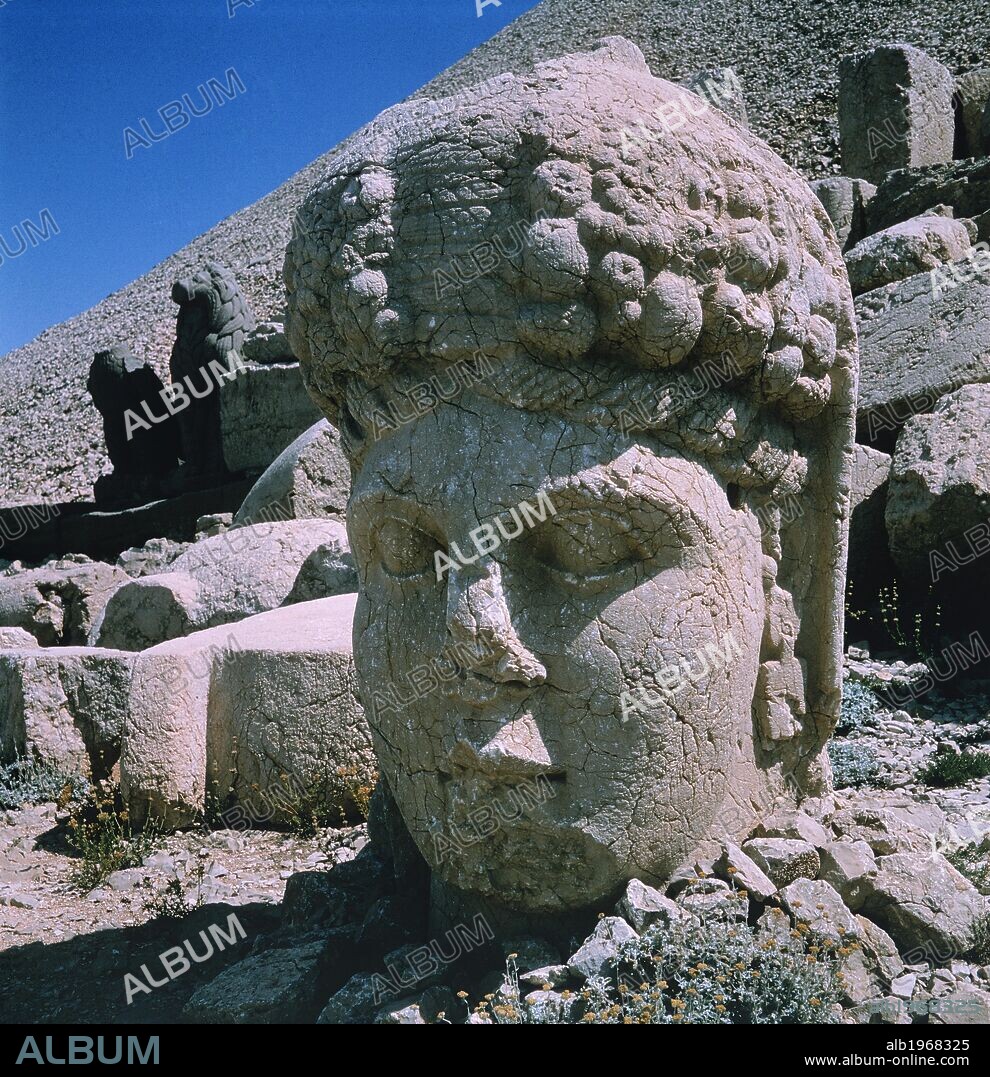 Colossal head of Tyche in King Antiochus I of Commagene's funerary complex, East Terrace. Archaeological site of Nemrut Dagi, near Adiyaman, Turkey.