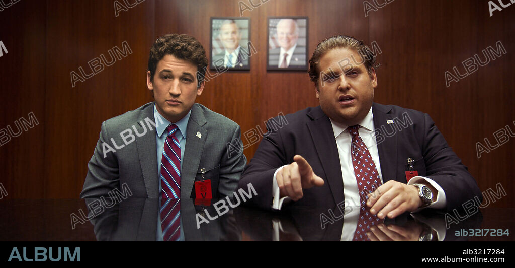 JONAH HILL and MILES TELLER in WAR DOGS, 2016, directed by TODD PHILLIPS. Copyright GREEN HAT FILMS/MARK GORDON COMPANY, THE.