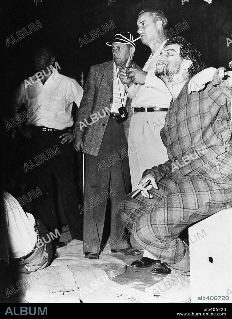 ORSON WELLES in MACBETH, 1948, directed by ORSON WELLES. Copyright REPUBLIC PICTURES.