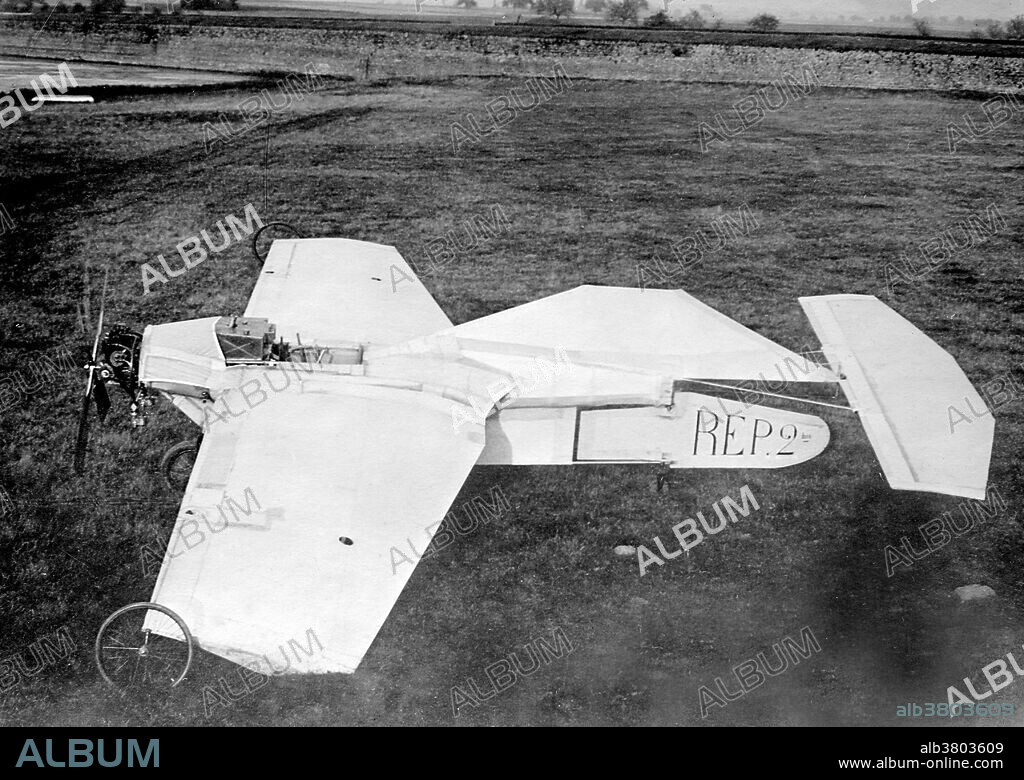 The Esnault-Pelterie R.E.P. 1 and the R.E.P. 2 were experimental aircraft built and flown in France in the early 20th century by Robert Esnault-Pelterie. These aircraft are historically significant because they were the first to employ a joystick as their main flight control. The R.E.P. 2 differed from the R.E.P. 1 in having a slightly different undercarriage (of the same general arrangement) in addition to a large ventral balanced rudder. Tests with the R.E.P. 2 commenced in June 1908, and on June 8 a flight of 3,900 feet was made, reaching an altitude of 100 feet, setting a height and distance record for monoplanes. Photographed by Bain News Service, 1908.