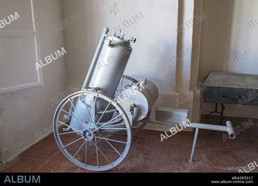 museo, isla del Lazareto, Illa del Llatzeret, interior del puerto de Mahón, Menorca, balearic islands, Spain.