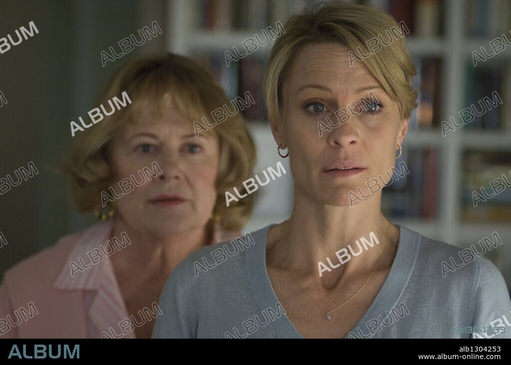 ROBIN WRIGHT in THE PRIVATE LIVES OF PIPPA LEE, 2009, unter der Regie von REBECCA MILLER. Copyright ELEVATION FILMWORKS/GRAND ARMY ENTER/IM GLOBAL/LUMINA/PLAN B.