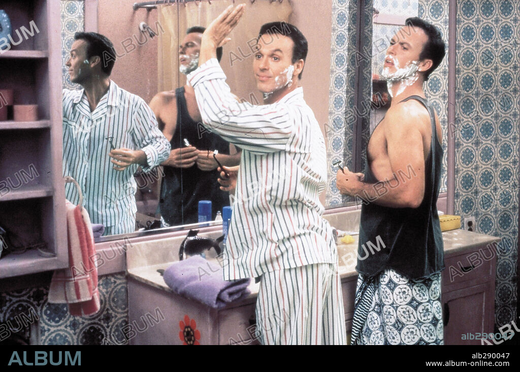MICHAEL KEATON en MIS DOBLES MI MUJER Y YO, 1996 (MULTIPLICITY), dirigida por HAROLD RAMIS. Copyright COLUMBIA TRI STAR.
