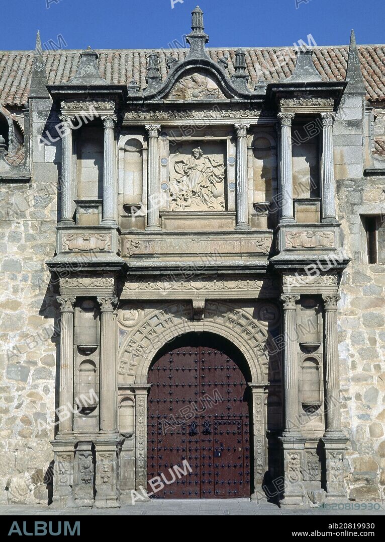 HERNAN RUIZ EL VIEJO (?-1547). PORTADA PLATERESCA DE LA IGLESIA DE SAN JUAN BAUTISTA DE HINOJOSA DEL DUQUE CONOCIDA COMO LA CATEDRAL DE LA SIERRA - SIGLO XVI.