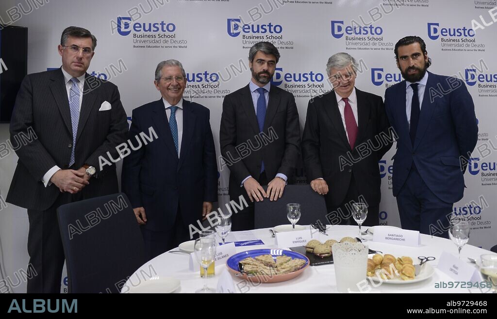 Madrid, 07/11/2016. Charla con Luis Enríquez en Deusto Business School. En la imagen, Alfredo Dagnino, José Luis López de Silanes, Luis Enríquez, Santiago Bergareche e Iñaki Ortega. Foto: Maya Balanya. ARCHDC.