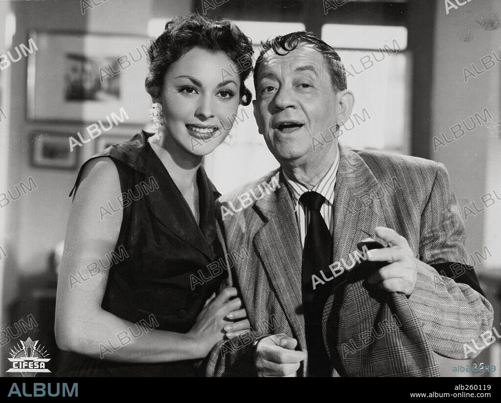 PAQUITA RICO and VALERIANO LEON in CURRA VELETA, 1956, directed by RAMON TORRADO. Copyright DAURO FILMS.