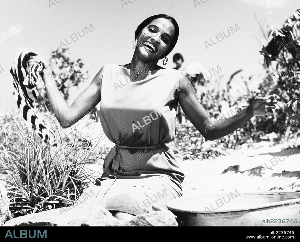 LOURDES DE OLIVEIRA in BANDEIRANTES, OS, 1960, unter der Regie von MARCEL CAMUS. Copyright CINETEL.