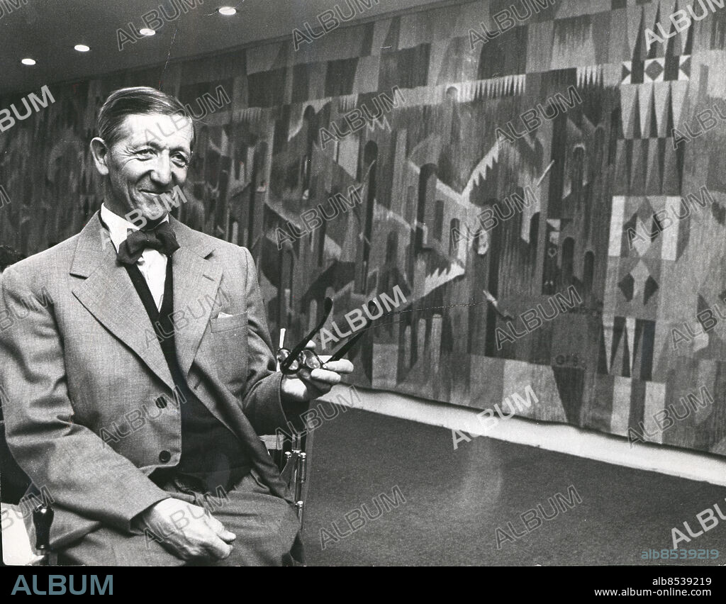 Einar Forseth konstnär 1959.. Foto: Carl-Erik Sundström / DN / SCANPIX / Kod: 192 ** SVD OUT **Foto: Carl-Erik Sundström / DN / SCANPIX / Kod: 59 ** SVD OUT **.
