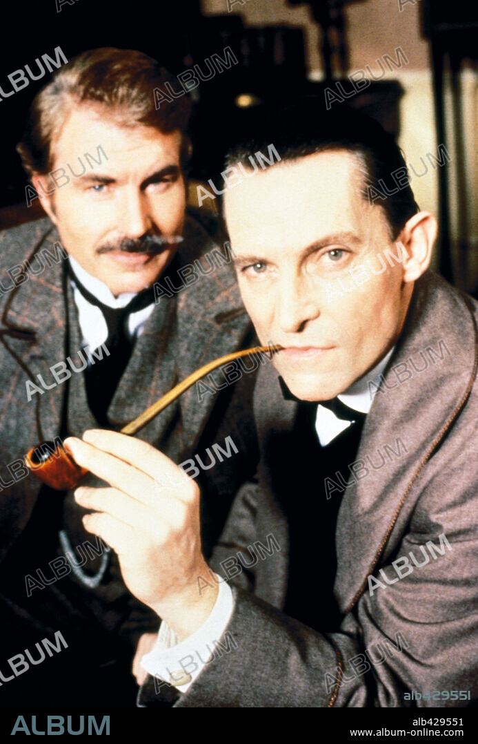 DAVID BURKE and JEREMY BRETT in THE ADVENTURES OF SHERLOCK HOLMES, 1984. Copyright GRANADA TV.