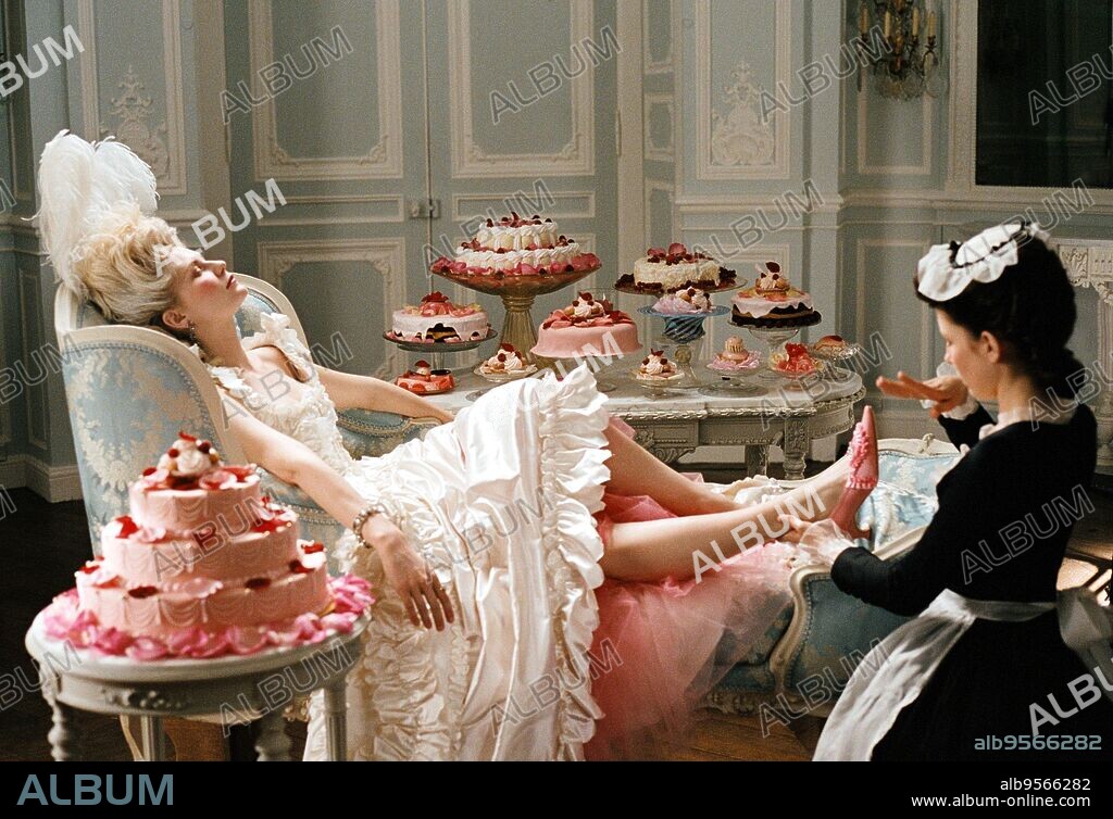 KIRSTEN DUNST en MARÍA ANTONIETA, 2006 (MARIE ANTOINETTE), dirigida por SOFIA COPPOLA. Copyright COLUMBIA PICTURES CORPORATION/AMERICAN ZOETROPE.