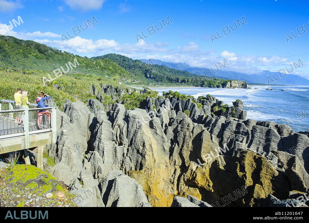 Pancake Rocks, Paparoa National Park, West Coast, South Island, New Zealand, Pacific.