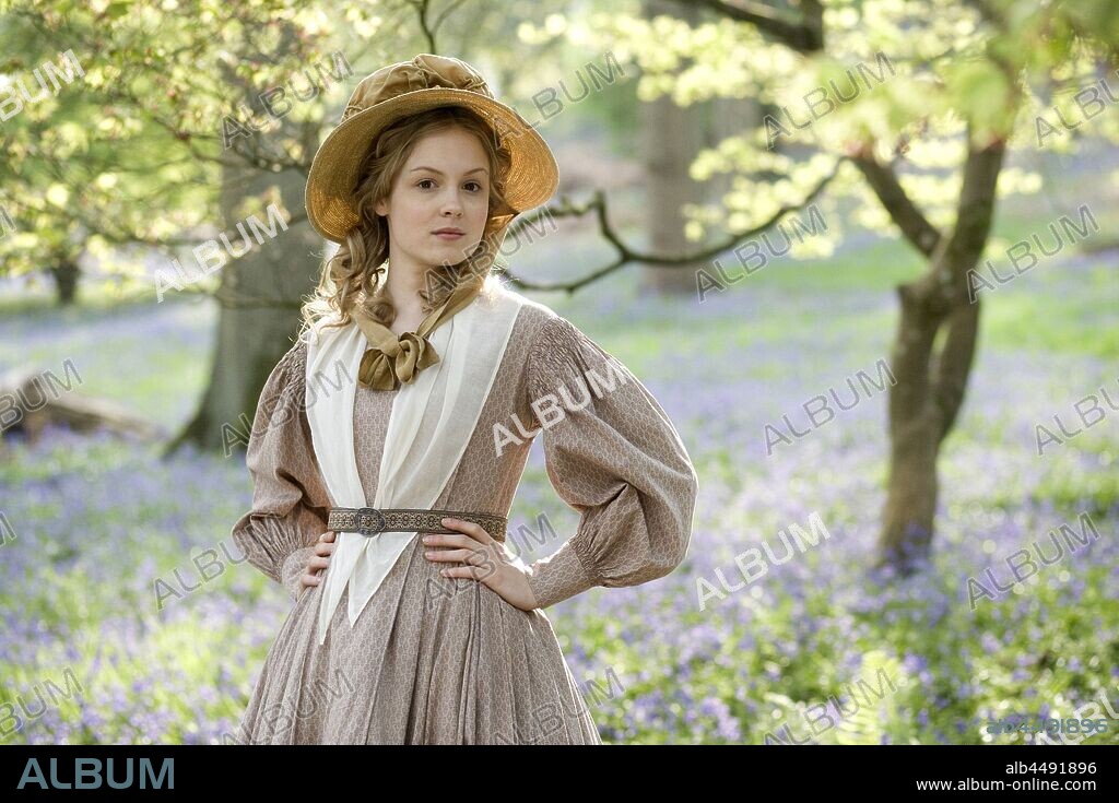 KIMBERLY NIXON in CRANFORD, 2007, directed by SIMON CURTIS. Copyright BBC.